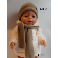 Jas van ecru bont met capuchon en houje touwtje sluiting