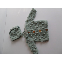 Gebreid vest met muts en nopjes , khaky kleur