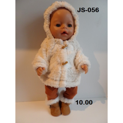 Jas van ecru bont met capuchon en houje touwtje sluiting