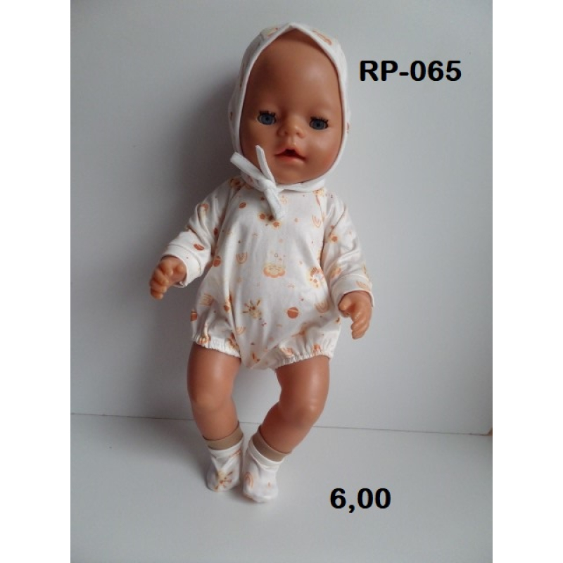 Romper met mutsje en sokjes