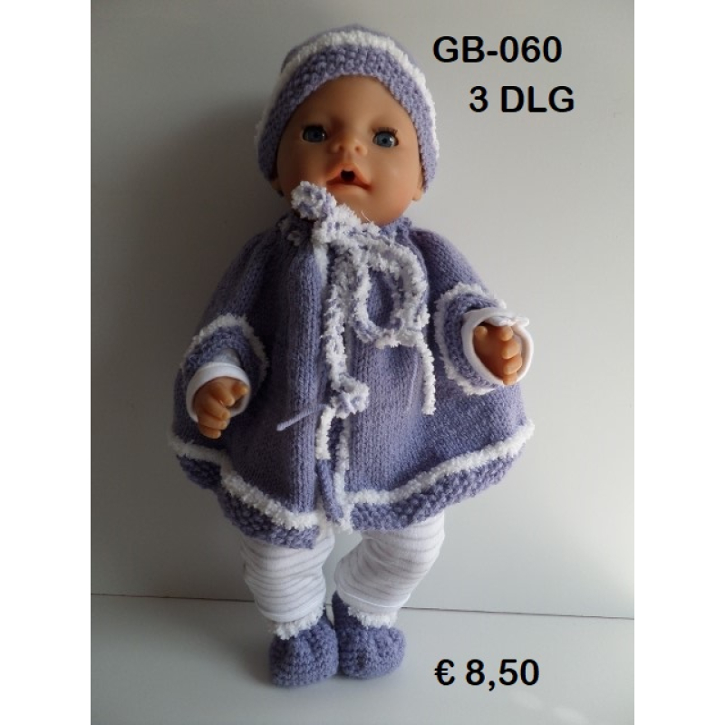 Gebreide poncho, muts en slofjes lila