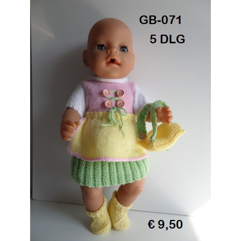 Gebreid HEIDI jurkje, met short, schortje, tasje en sokjes. Geel, groen en rose